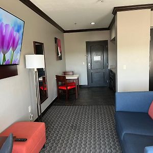 Hawthorn Suites By Wyndham Lubbock